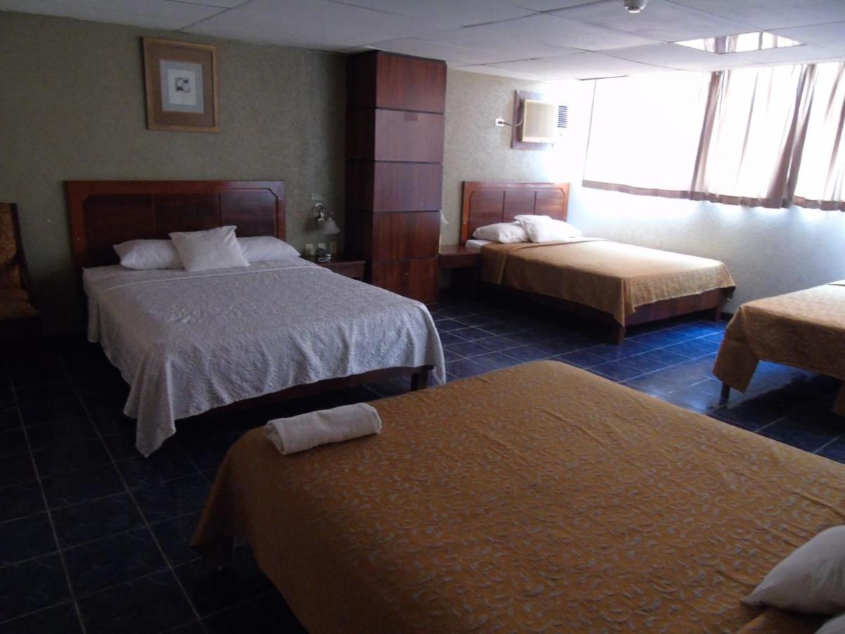 גוויאקיל Hotel Malecon Inn מראה חיצוני תמונה
