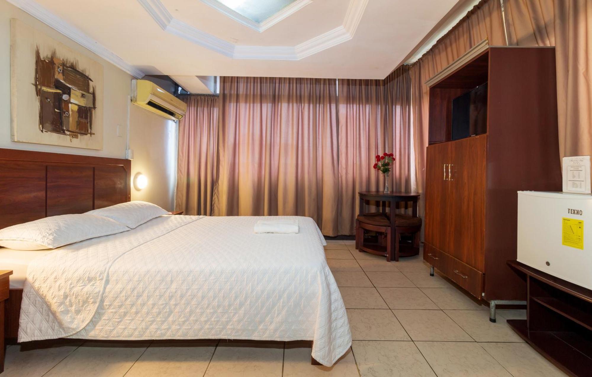 גוויאקיל Hotel Malecon Inn מראה חיצוני תמונה