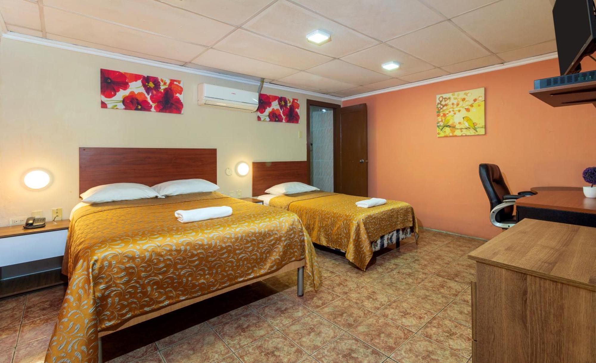 גוויאקיל Hotel Malecon Inn מראה חיצוני תמונה