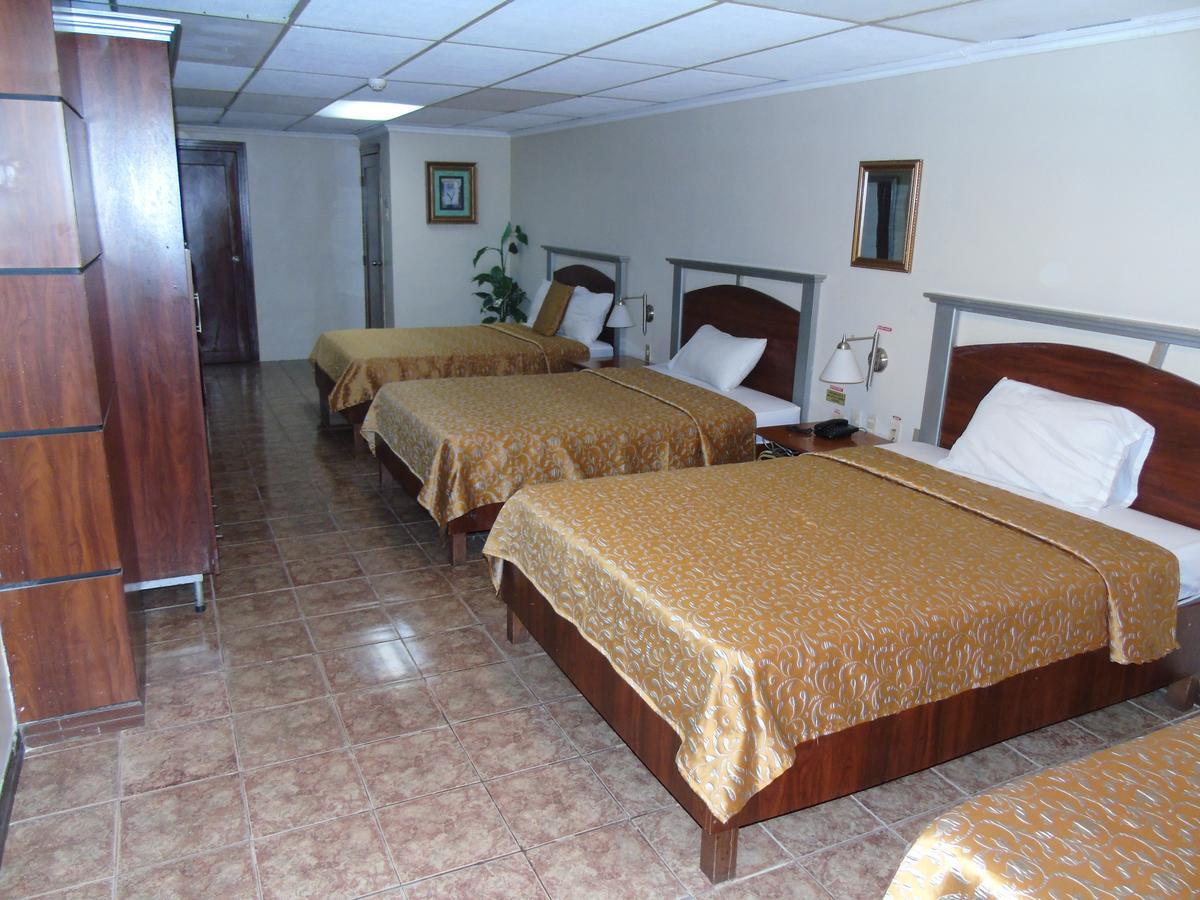 גוויאקיל Hotel Malecon Inn מראה חיצוני תמונה